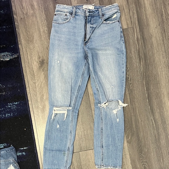Abercrombie & Fitch Curve Love 27/4 skinny high rise distressed Light Blue jeans - Picture 5 of 5